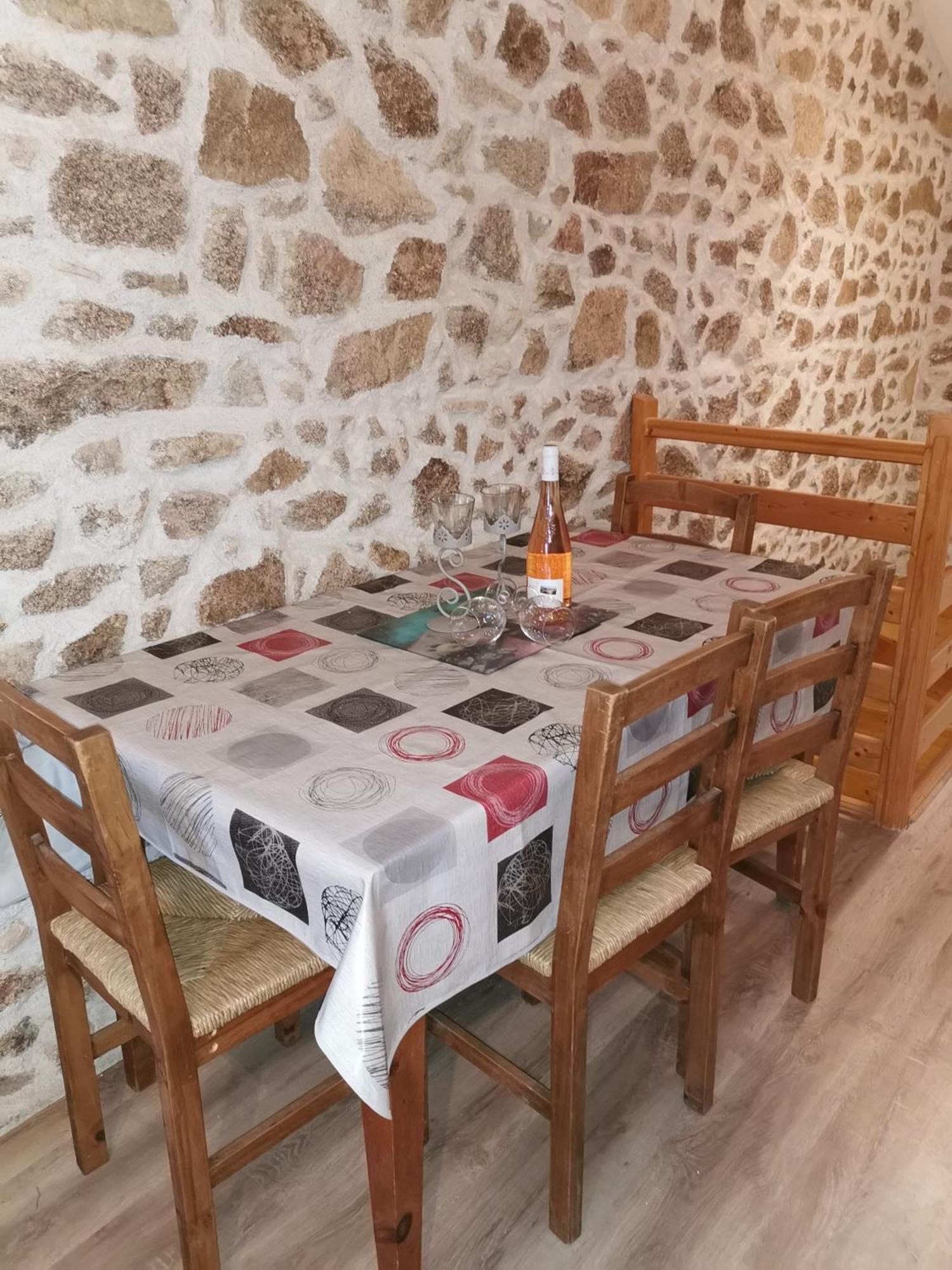 Tranquille Vienne Gites A Chirac Dept Charente Экстерьер фото